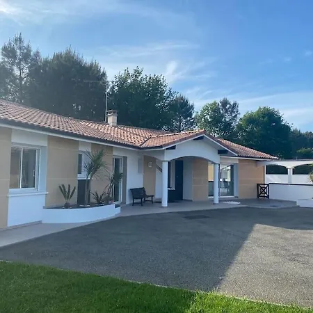 Sany:10 Pers Maison 200m2 Piscine , Jacuzzi