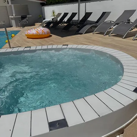 Villa Sany:10 Pers Maison 200m2 Piscine , Jacuzzi *