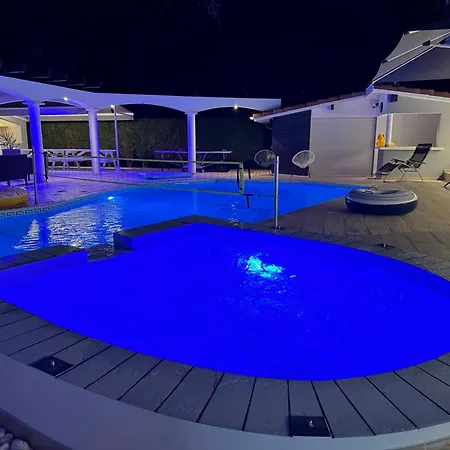 Villa Sany:10 Pers Maison 200m2 Piscine , Jacuzzi