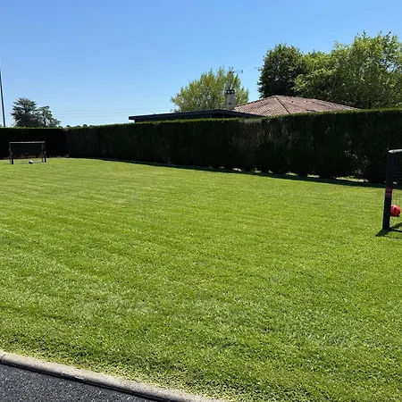 Sany:10 Pers Maison 200m2 Piscine , Jacuzzi Villa