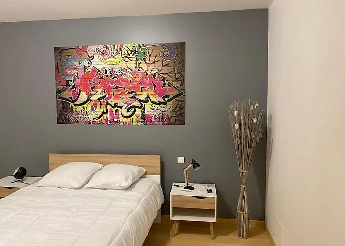 Sany:10 Pers Maison 200m2 Piscine , Jacuzzi Villa *