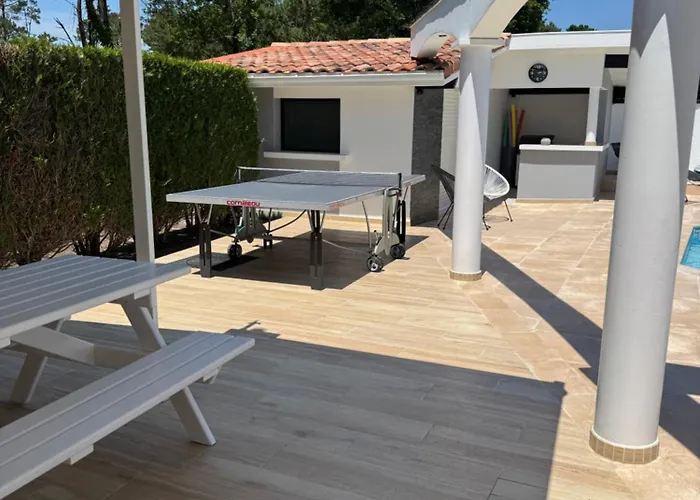 Sany:10 Pers Maison 200m2 Piscine , Jacuzzi *