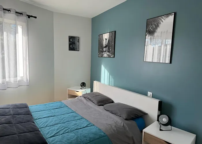 Sany:10 Pers Maison 200m2 Piscine , Jacuzzi