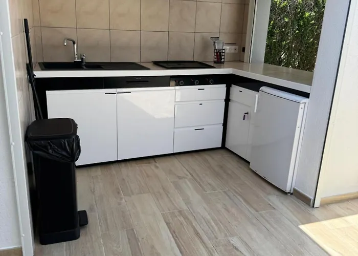 Villa Sany:10 Pers Maison 200m2 Piscine , Jacuzzi